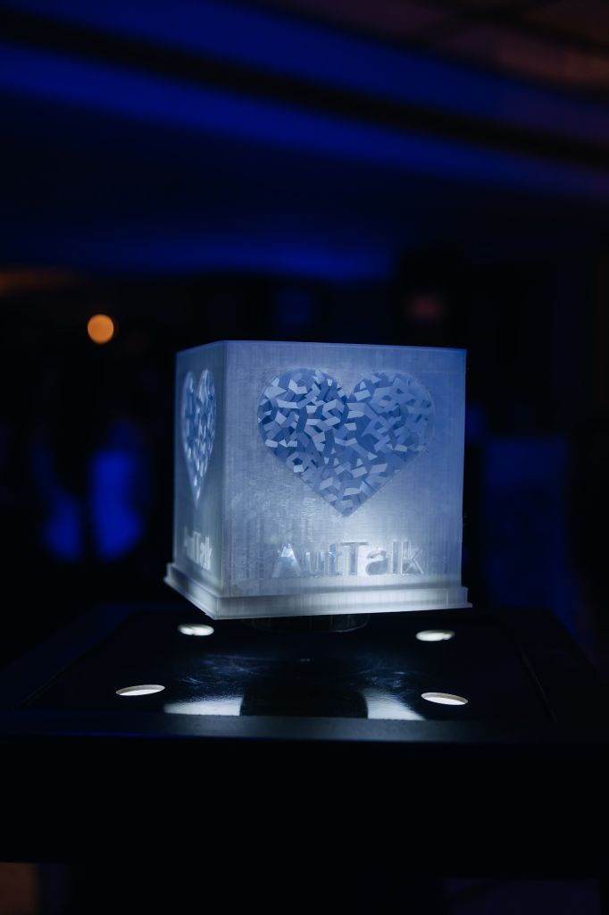 nadace-auttalk-uzavrela-rok-2025-charitativnim-galavecerem-a-predstavila-plany-na-rok-2026