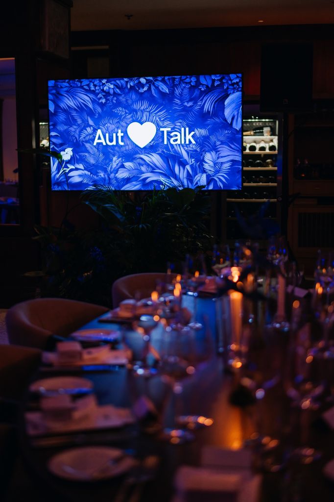 nadace-auttalk-uzavrela-rok-2025-charitativnim-galavecerem-a-predstavila-plany-na-rok-2026