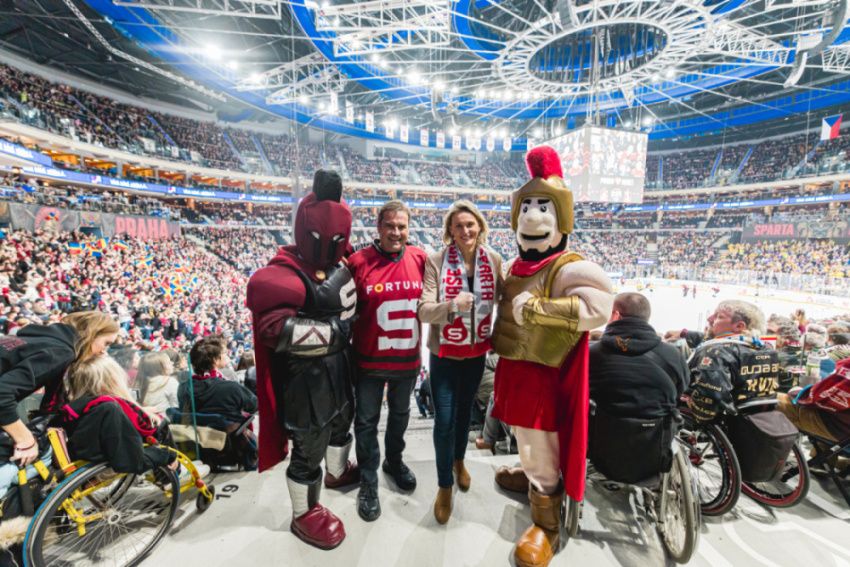 bara-spotakova-potesila-hokejove-fanousky