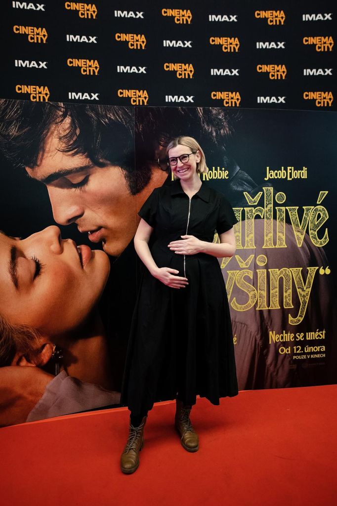 bourlive-vysiny-v-imaxu-temna-vasen-syrova-adaptace-a-premiera-plna-hvezd