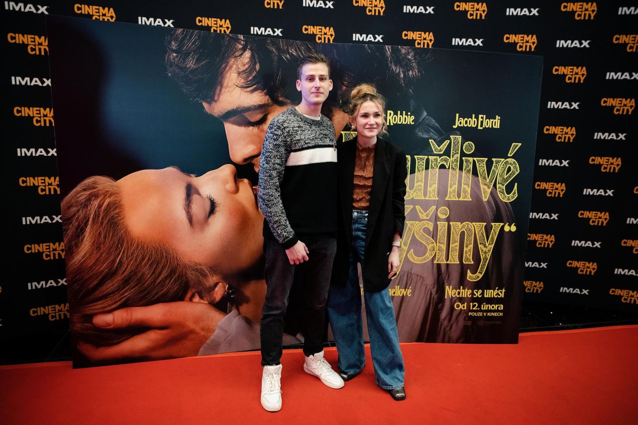 bourlive-vysiny-v-imaxu-temna-vasen-syrova-adaptace-a-premiera-plna-hvezd