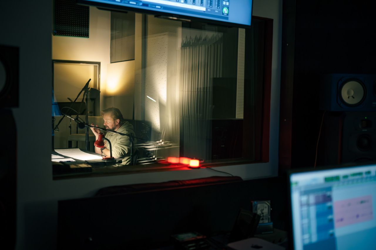 pravda-boli-lez-bavi-hit-divadla-verze-miri-do-audio-podoby