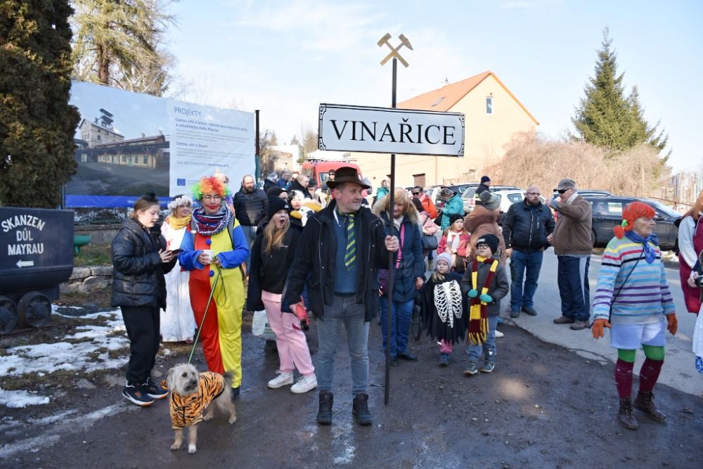 masopustni-kladensko-slansko-koblihy-masky-a-radost-ze-zimy-ktera-se-louci