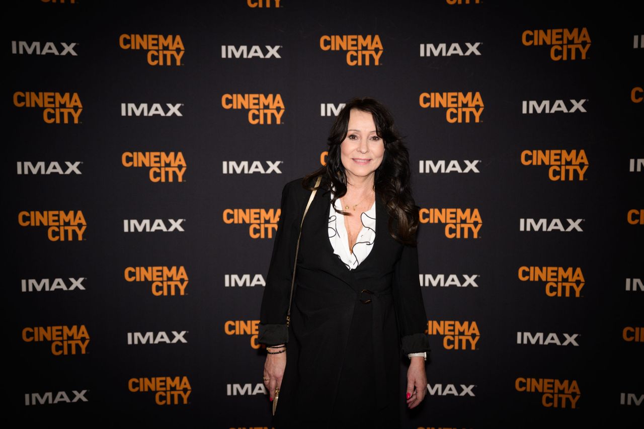 elvis-se-vraci-na-obri-platno-imax-ozil-energii-krale-rock-n-rollu