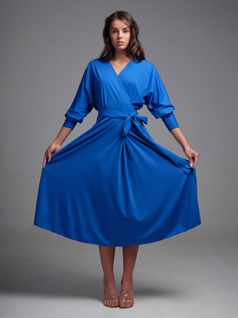 jirina-tauchmanova-nadcasova-zenskost-v-mode-skle-i-lokalni-vyrobe