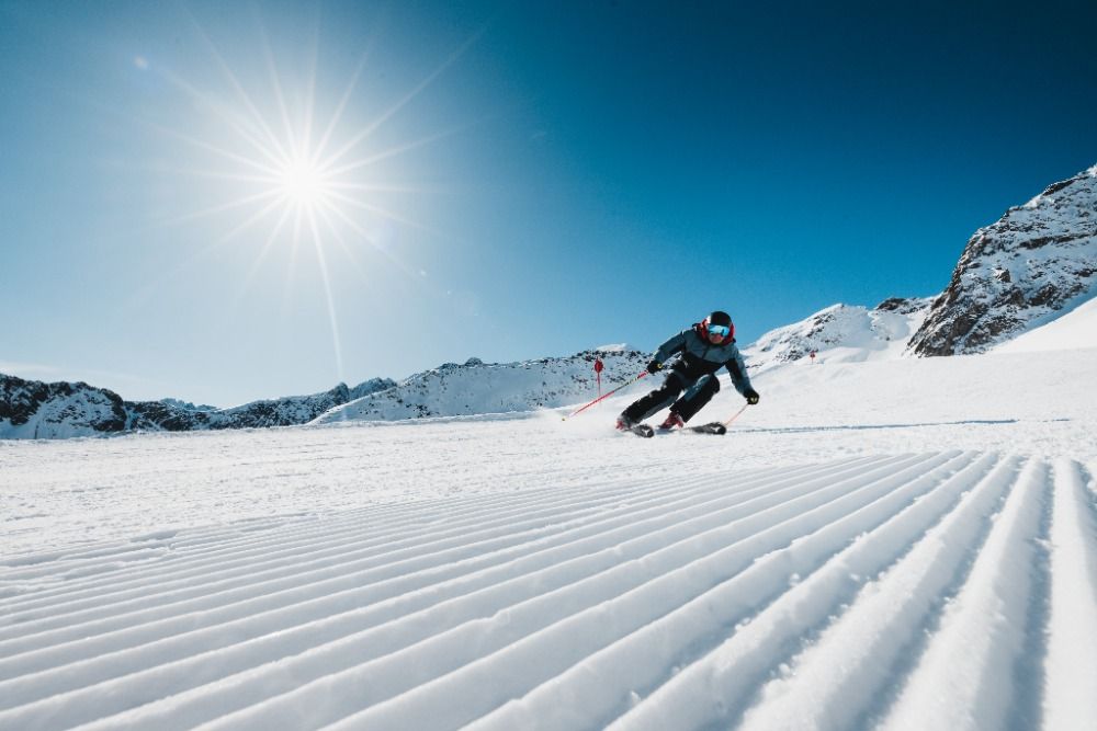 jaro-na-ledovci-5-tyrolskych-arealu-kde-si-uzijete-slunce-i-skvele-eventy