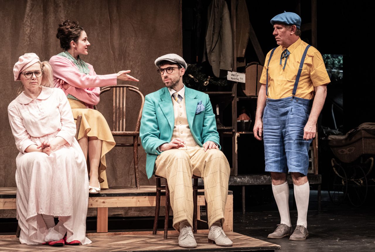 thornton-wilder-v-cinohernim-klubu-male-pribehy-velke-emoce