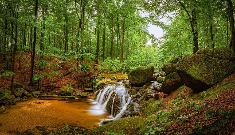majove-jizerky-kraj-bucin-kristalu-a-tiche-romantiky
