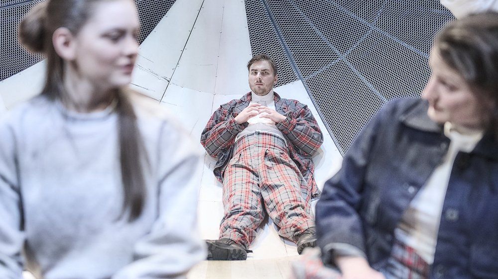 ostravsti-bezruci-vezou-do-prahy-true-crime-wildea-i-mrazive-psychologicke-drama