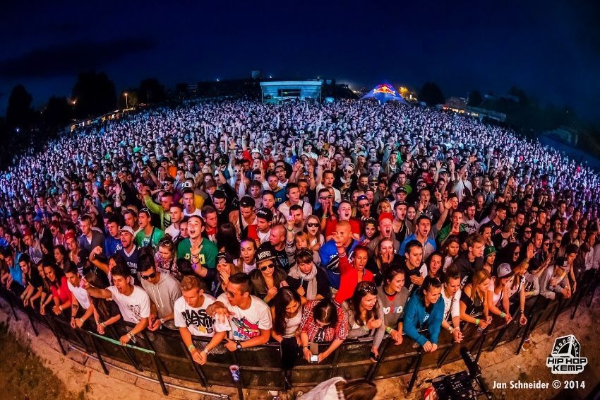 legenda-je-zpet-hip-hop-kemp-otevira-budoucnost-v-arealu-cosmo