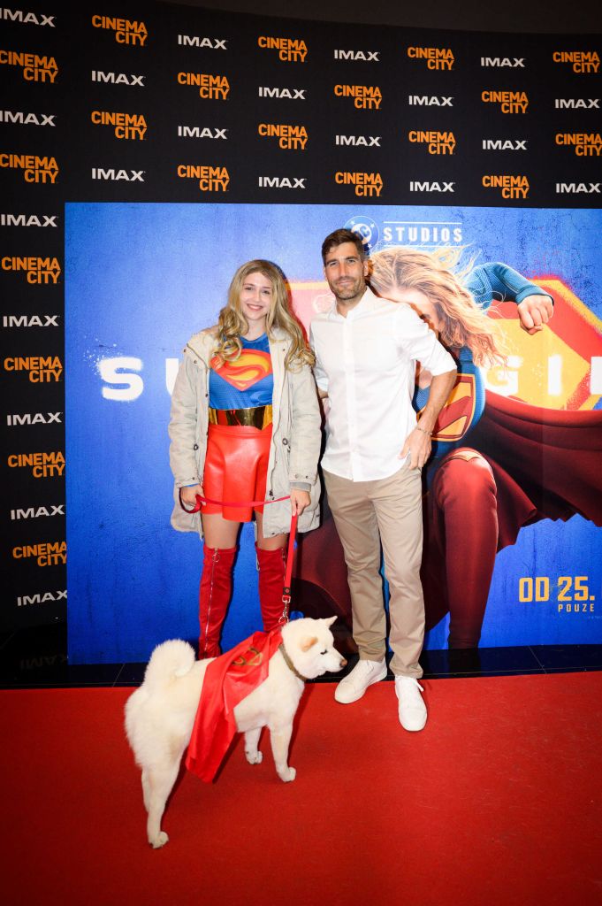supergirl-v-praze-vecer-plny-akce-emoci-a-hvezd