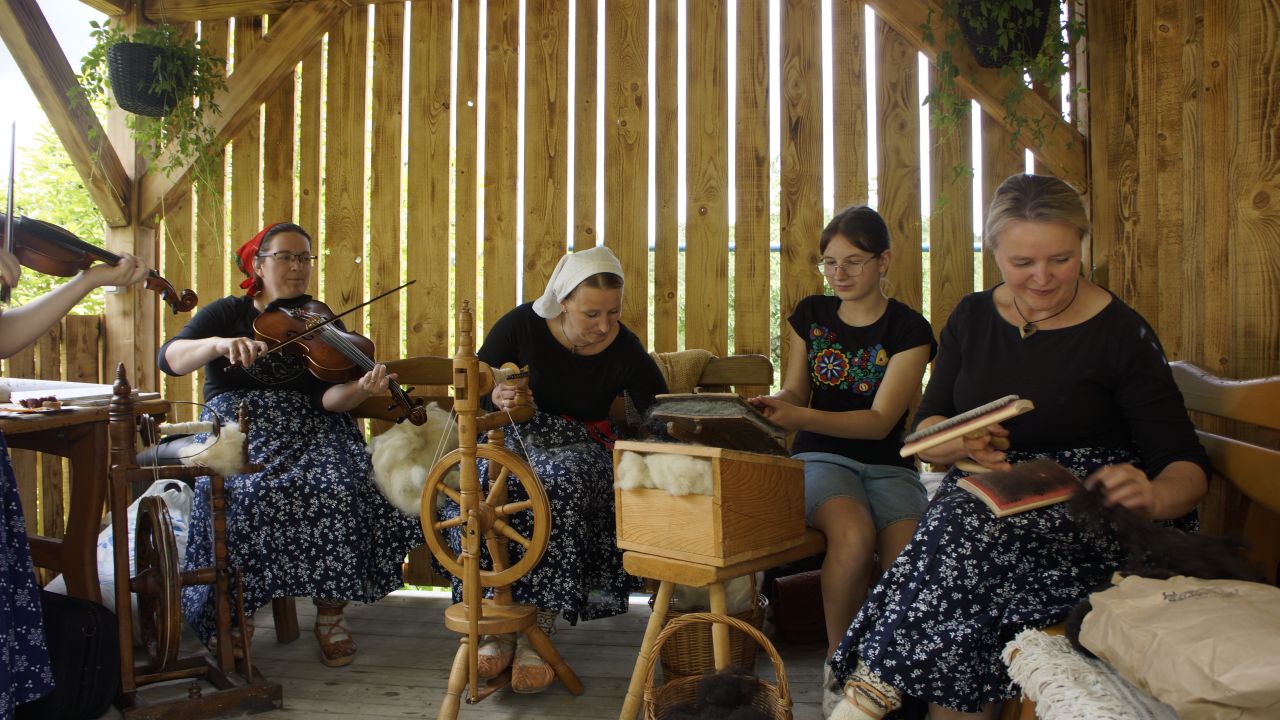 koseni-luky-v-sanove-den-ktery-spojuje-generace-tradice-i-valasskou-krajinu