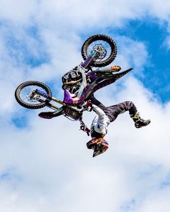 posledni-prague-harley-days-adrenalin-harleyi-a-unikatni-fmx-show
