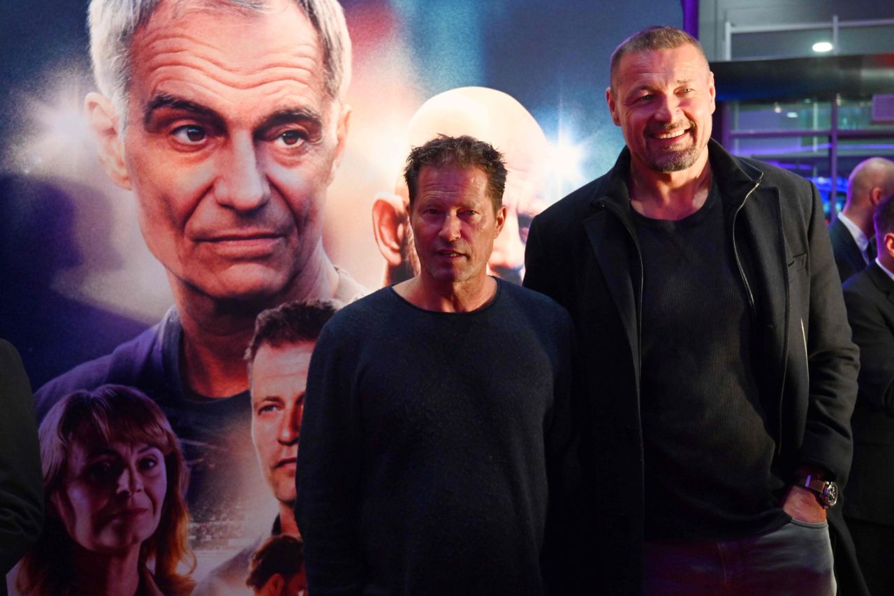 petr-jakl-otevira-neporazitelnym-hollywood-film-chysta-anglickou-verzi-a-cestu-do-usa