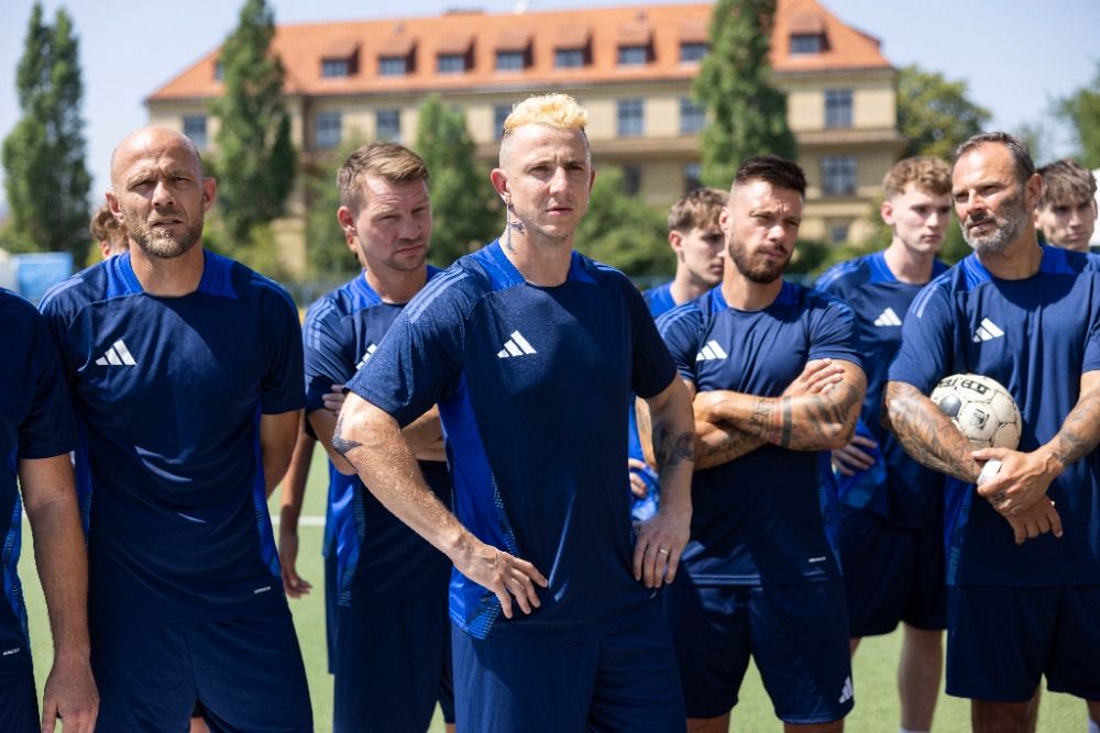 vysehrad-se-vraci-ke-korenum-try-startuje-jako-velka-zaverecna-mise