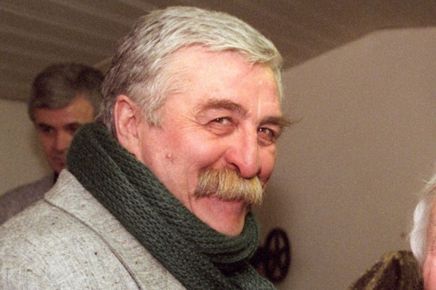 herec-a-bavic-julius-satinsky-se-prosadil-i-jako-autor-fejetonu-glos-a-komentaru