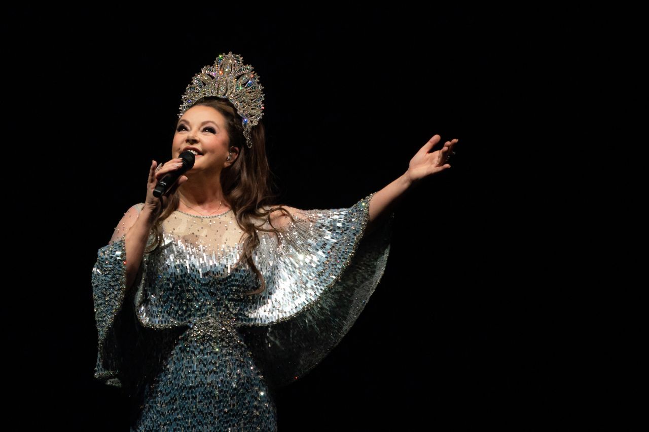 sarah-brightman-priveze-do-prahy-svou-magickou-a-winter-symphony